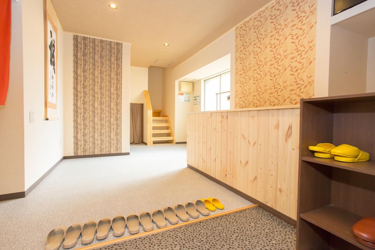Apapane Nijo Guest House เกียวโต ภายนอก รูปภาพ