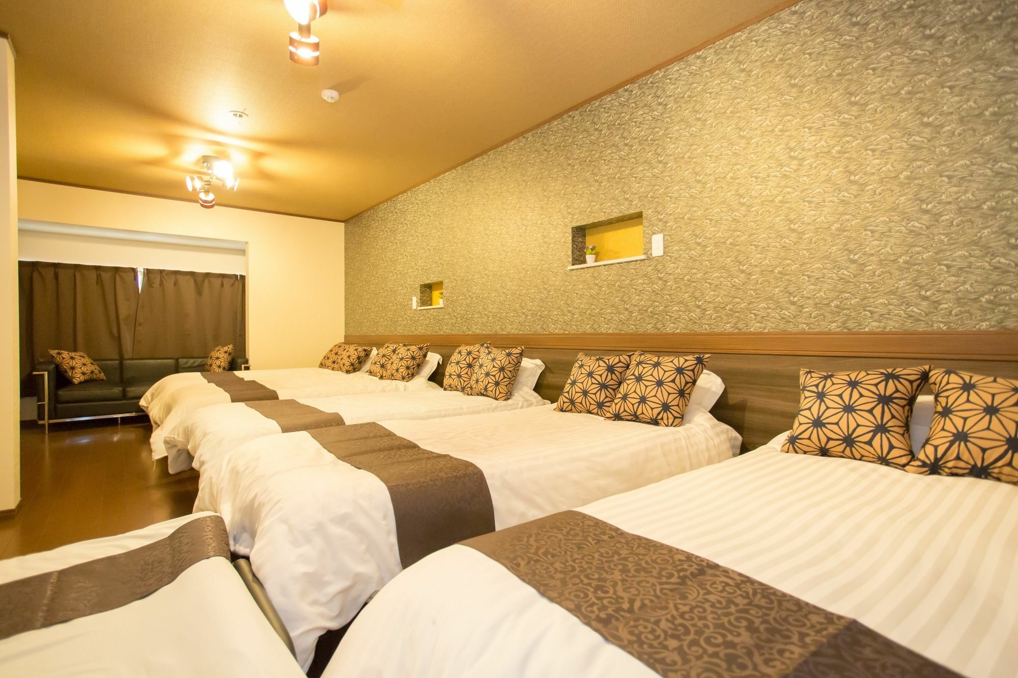 Apapane Nijo Guest House เกียวโต ภายนอก รูปภาพ